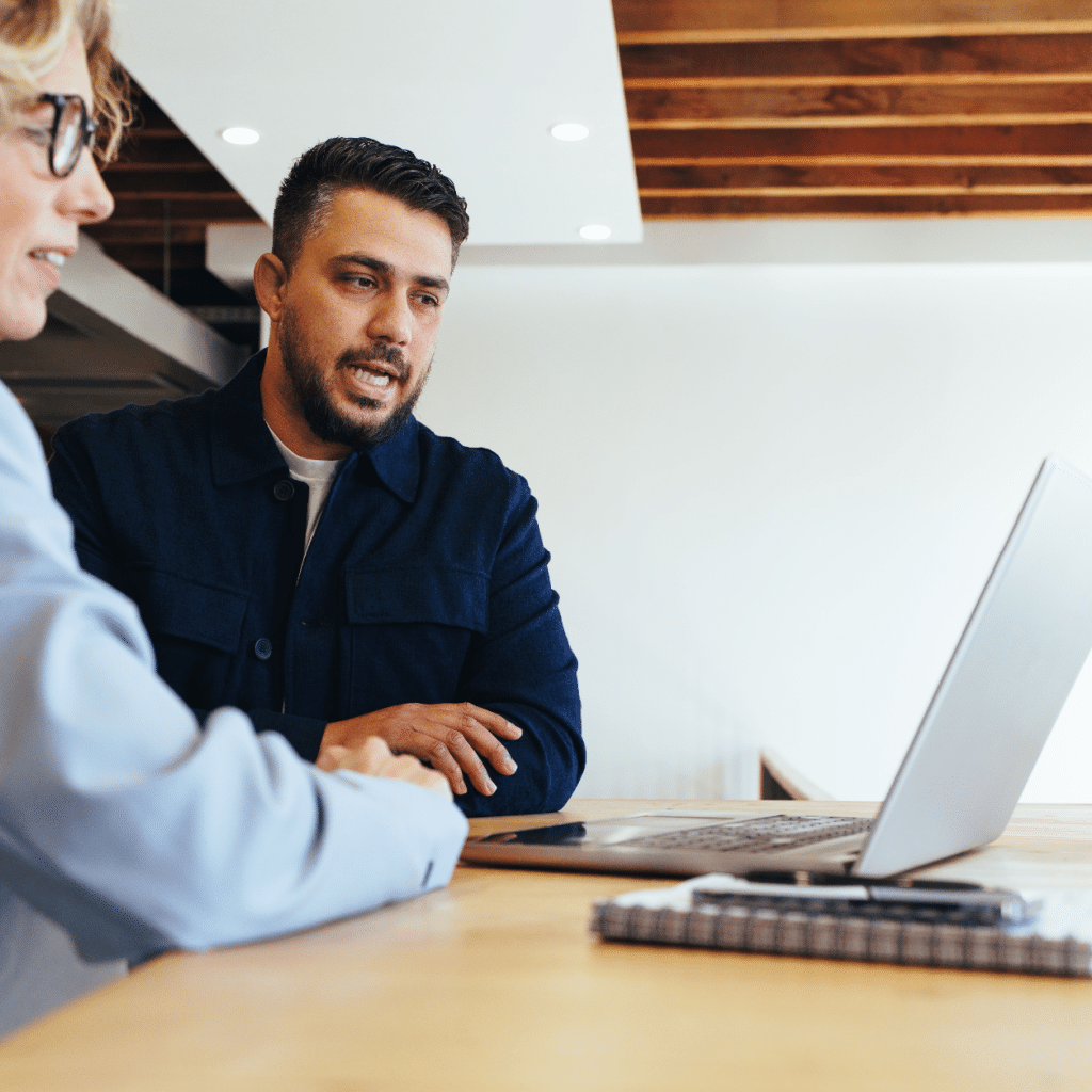 Reconversion professionnelle : Stratégies pour une transition réussie en milieu de carrière